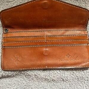 Patricia Nash Tan Leather Card Holder